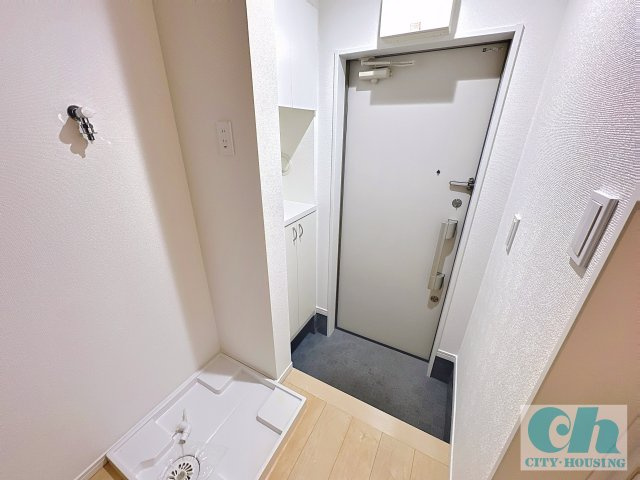 Polaris Haneda 101号室の玄関