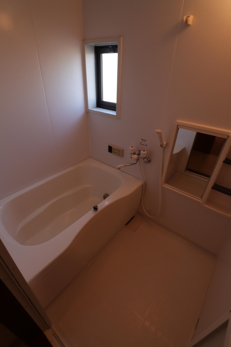 シャーメゾン桑野の浴室|コンパクトで使いやすいお風呂です