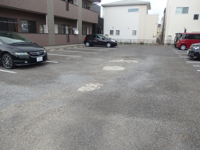 もちの木Ⅰの駐車場