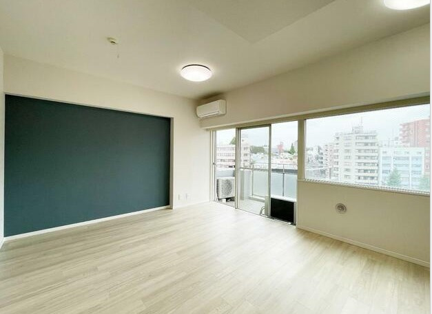 【居間・リビング】