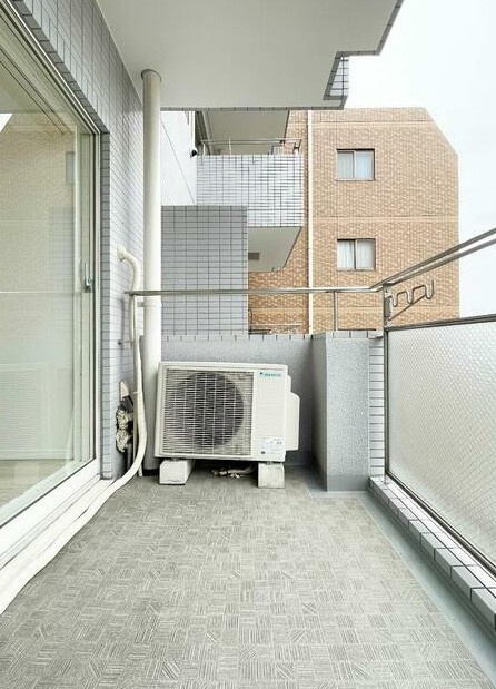 【バルコニー】