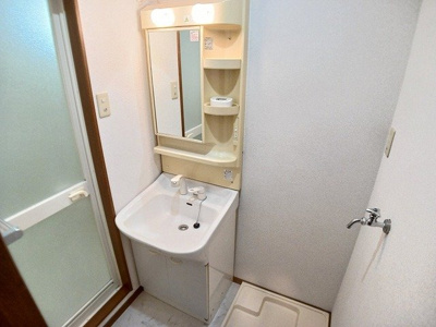 【洗面所】 | プレンティⅡ | 明るい洗面所です