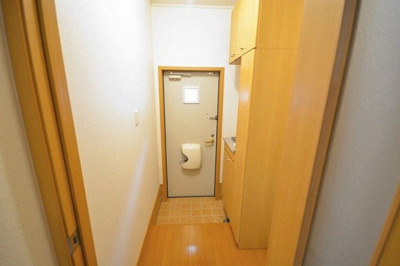 【玄関】 | フィーノヴィラⅢ | 明るい玄関です