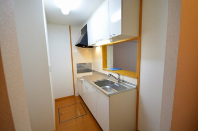 【キッチン】 | フィーノヴィラⅢ | コンパクトなキッチンで掃除もラクラク