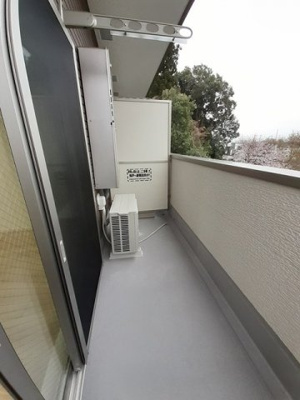 【バルコニー】 | エレガンテ | 暖かな日差しのふりそそぐバルコニー