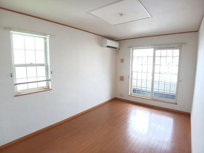 【居間・リビング】 | サンリットヒル赤坂Ａ | 居間です