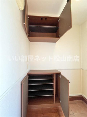 【玄関】 | トレジャーシャイン