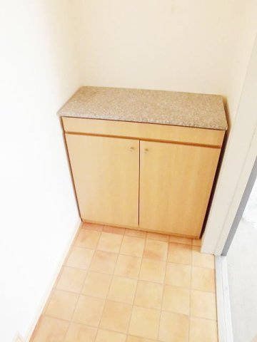 レジデンスＮ．Ⅲの玄関|ゆったりとした玄関です