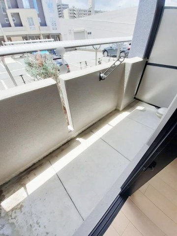 フランメゾン平成のバルコニー|バルコニーからの眺めを楽しみながら食事をしませんか