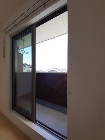 ポニート　カノンのバルコニー|陽当たり良好なバルコニーです