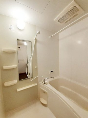 ひまわり　Ｃの浴室|お風呂です