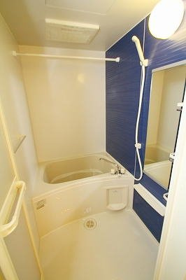 ラベンダーハイツの浴室|お風呂で日々の疲れを落としましょう