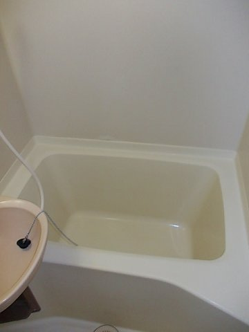 坂口ハイツの浴室|お風呂で日々の疲れを落としましょう