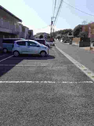 杉本ハイツの駐車場|駐車場完備です