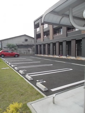 アーク　未来の駐車場|駐車場です