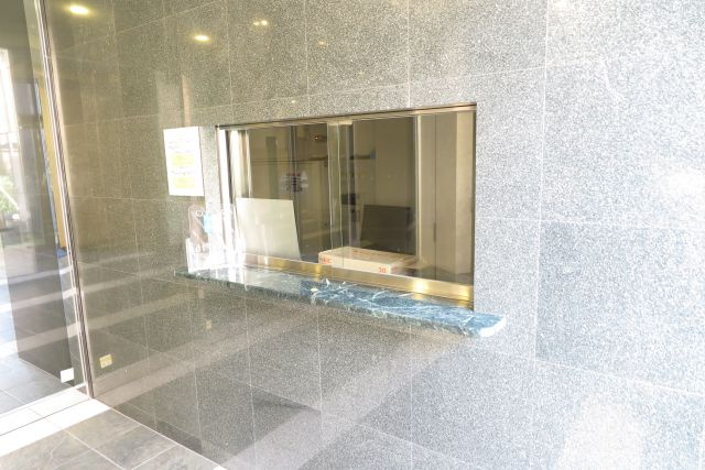 CASSIA難波のエントランス