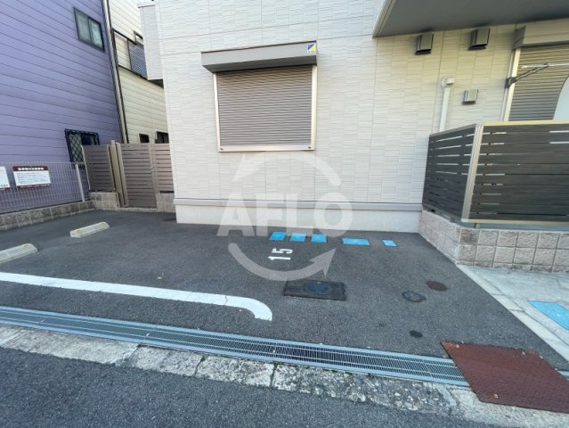 プレミアム正覚寺　加美小学校の駐車場|プレミアム正覚寺　駐車場