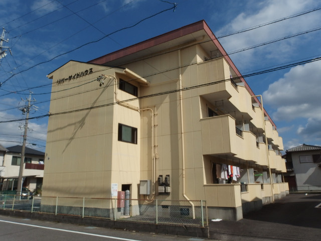 リバーサイドハウスの外観