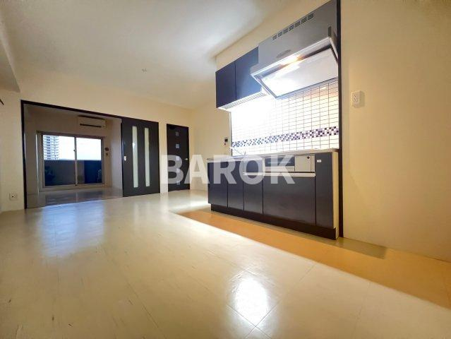 ORIENT №93マリナゲートの居間・リビング