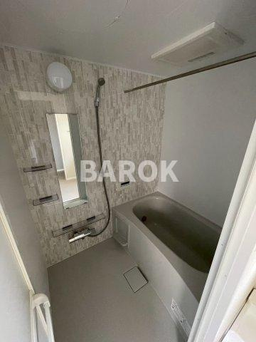 次郎丸2丁目貸家の浴室