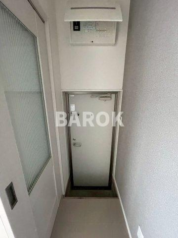 次郎丸2丁目貸家の玄関