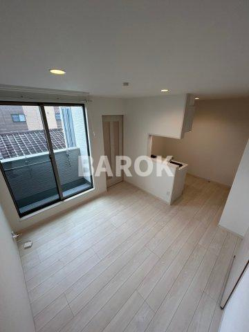 REGALEST FAM千早の居間・リビング