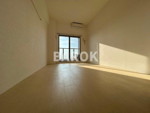 ORIENT №102の内装