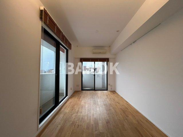 アガスティーア薬院の居間・リビング