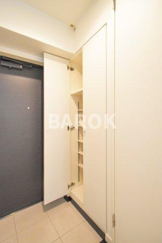 エンクレスト香椎の玄関