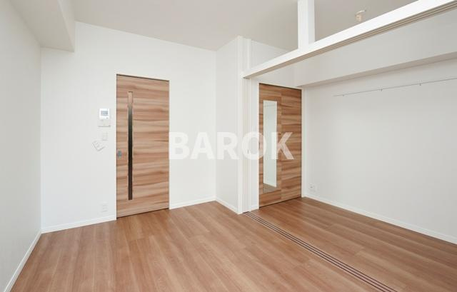 エンクレスト県庁前の居間・リビング