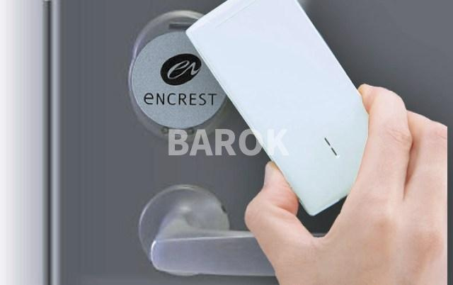 エンクレスト県庁前の玄関