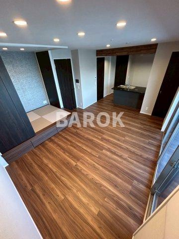 オーヴィジョン白木原駅の居間・リビング