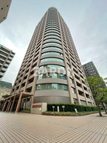 コアマンション大手門タワーの外観