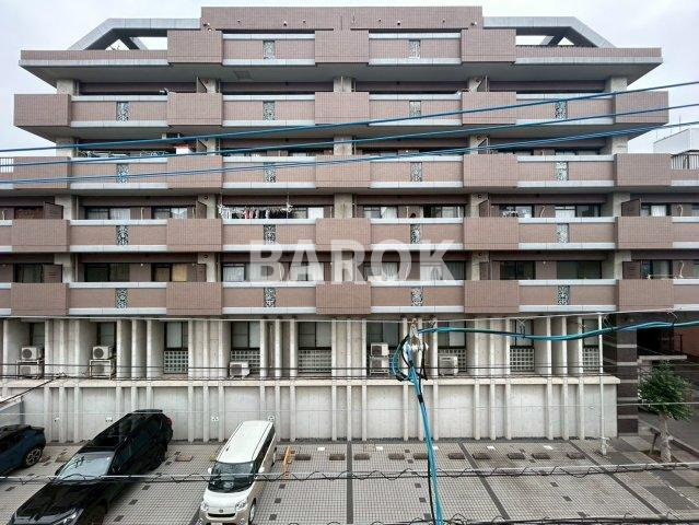 グランドアビタシオン平尾の外観