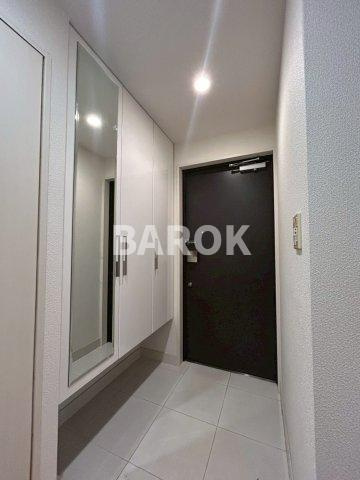 ウェルリバービュー天神の玄関