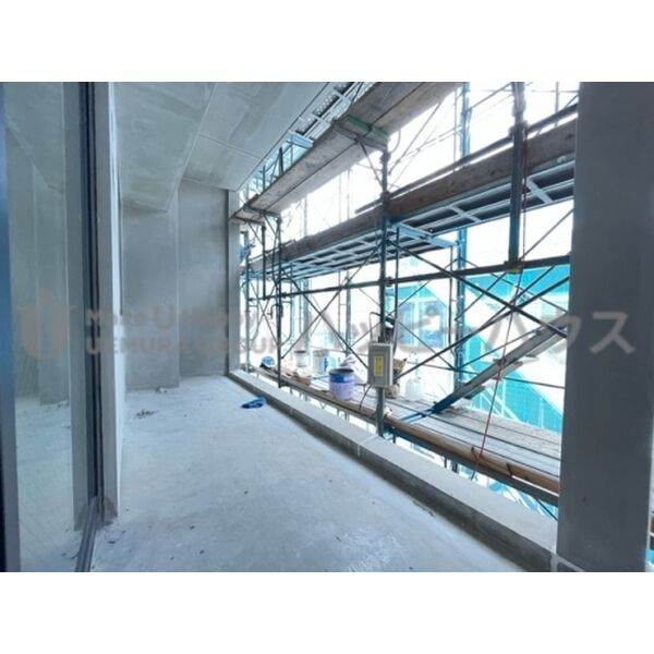 カーサプラス香椎駅前のバルコニー