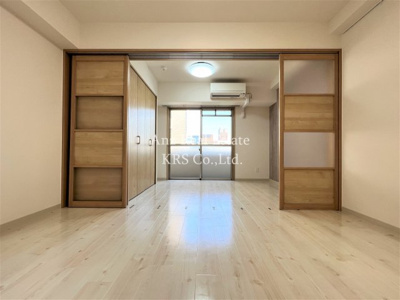 【居間・リビング】 | グランロード立売堀 | 広々7.1帖のリビング4.5帖のお部屋！