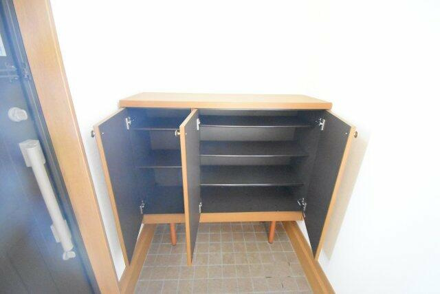 パインホームズ多摩川Ⅲの玄関