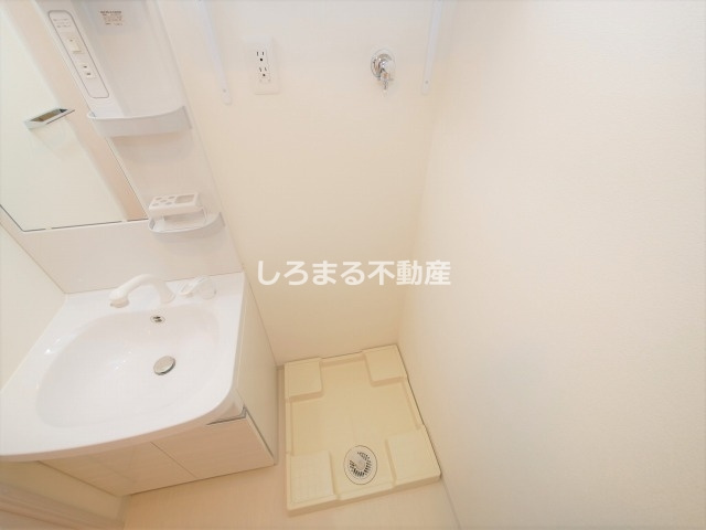 ファーストフィオーレ本町イーストの洗面所