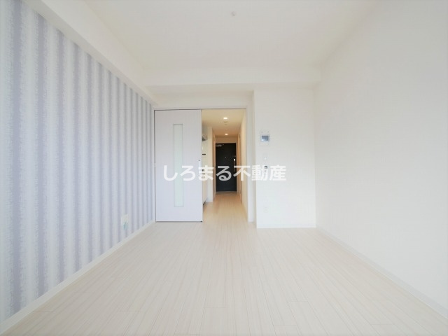 ファーストフィオーレ本町イーストの居間・リビング