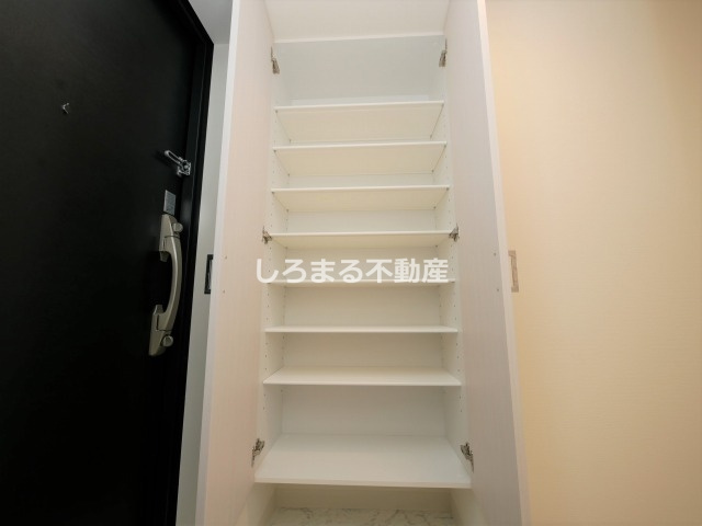 ファーストフィオーレ本町イーストの収納