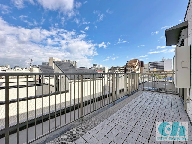 天寿2nd 401号室の玄関