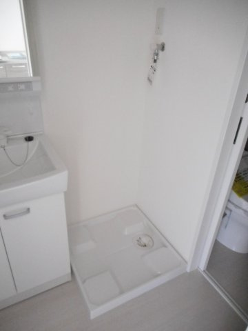 アルメゾンコスメアの洗面所|洗濯機置場