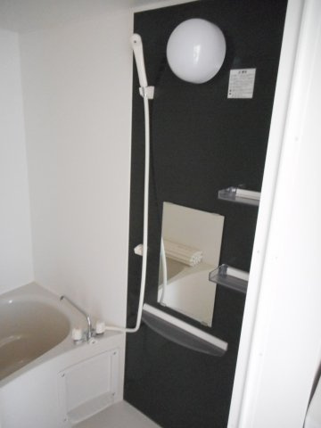 アルメゾンコスメアの浴室|日々の疲れを癒すお風呂付です