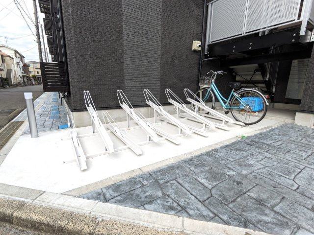 イクシオ錦町の駐車場|車をお持ちの方に嬉しい駐車場付きの物件です