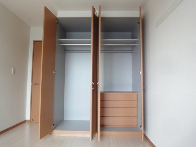 コンフォートの収納|クローゼット