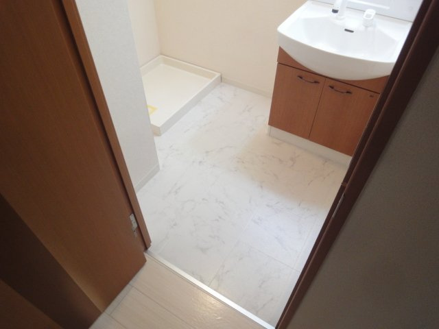 コンフォートのその他|脱衣所