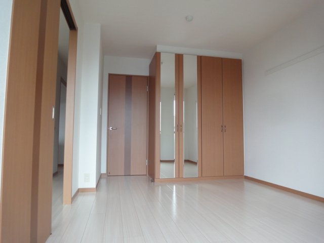 コンフォートの内装|南側洋室