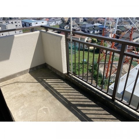 パークビュー北本のバルコニー|開放的で明るい空間を演出してくれるバルコニーです