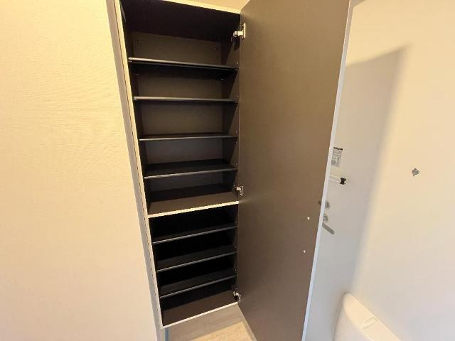 ルオント　ヴァロの収納|下駄箱